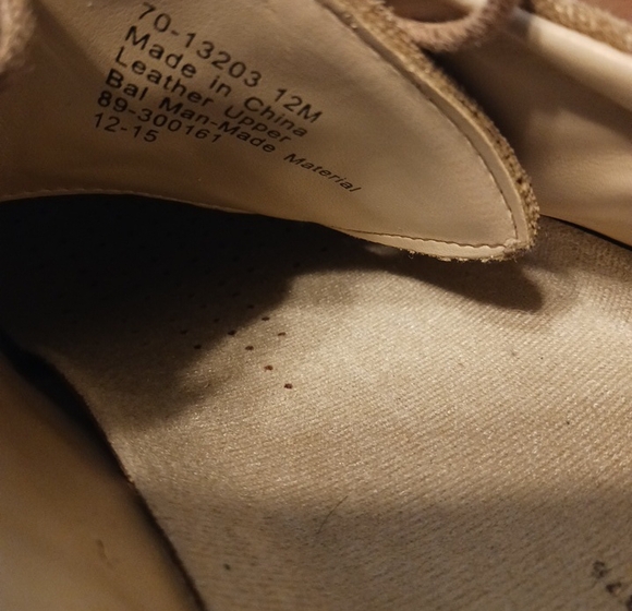 G.H. Bass & Co. Tan Suede Oxfords Classic Style